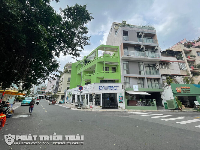 Bán nhà góc 2MT Quận 1 TPHCM 2